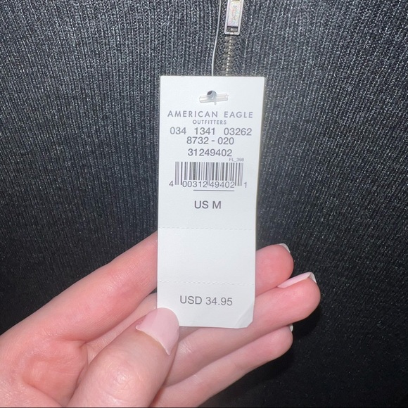 SOLD | NWT! American Eagle - Dark Gray Zip-up Sweater - M - Picture 3 of 3